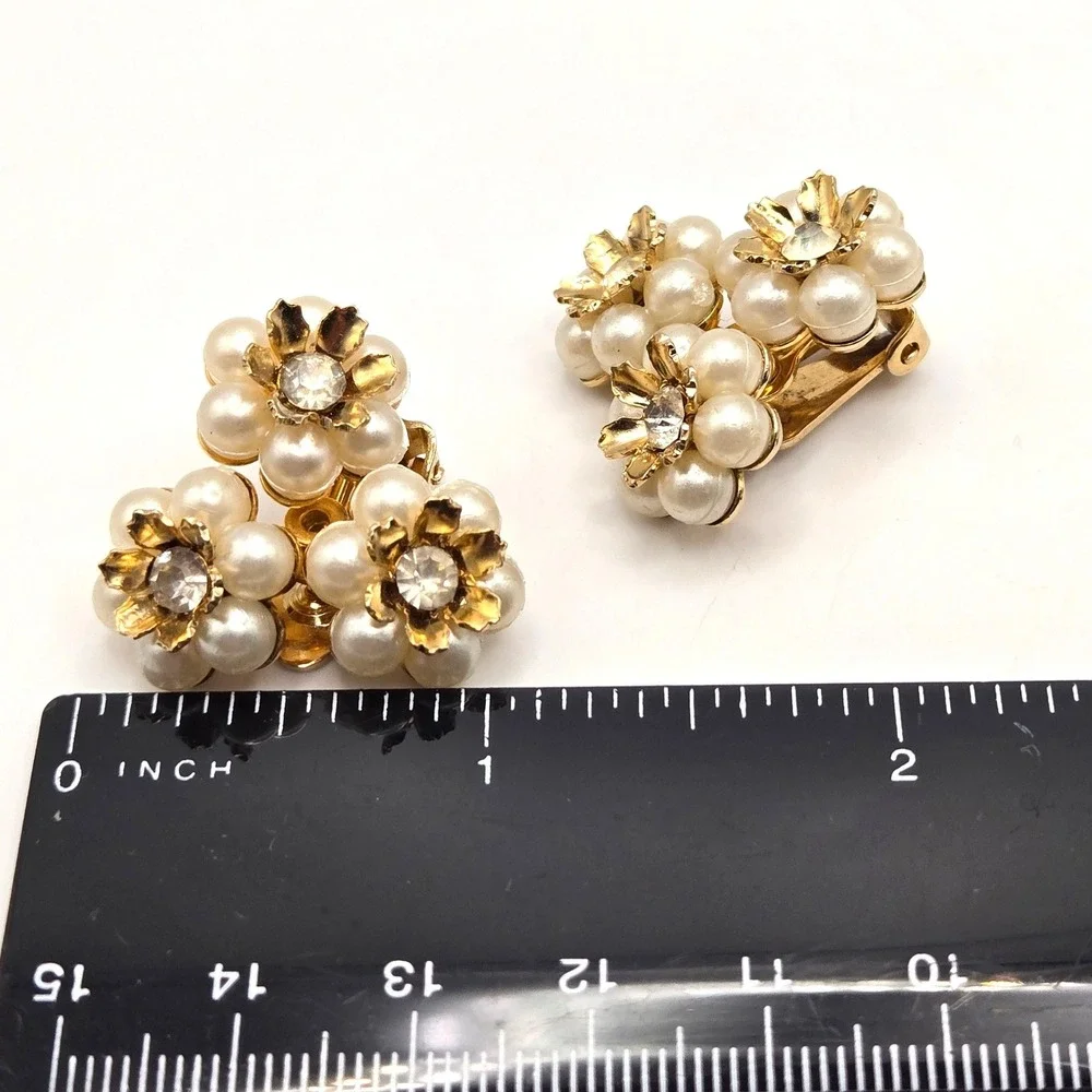Coro vintage clip